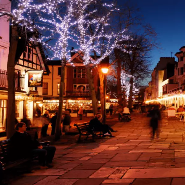 Visit Kent - Christmas (3).png